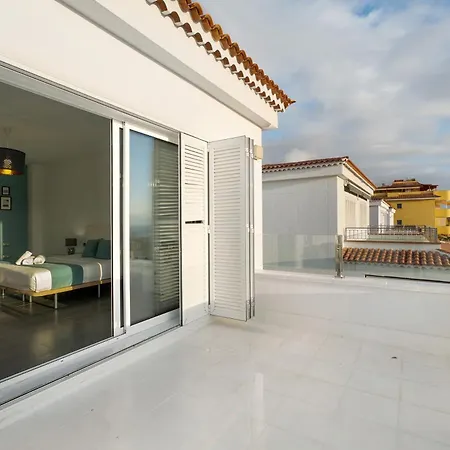 Aurora Playa La Arena