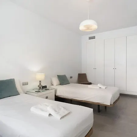 Aurora Playa La Arena