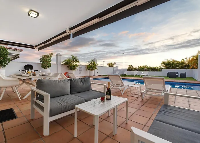 Aurora Playa La Arena Villa *