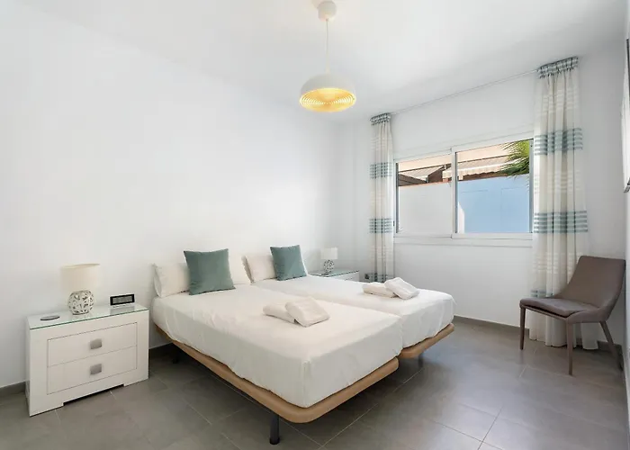 Aurora Playa La Arena *